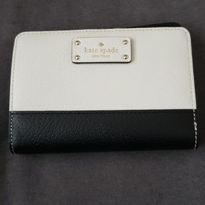 Kate Spade Mini Wallet Black and White NWT